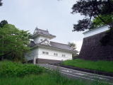 　”仙台城の脇櫓と石垣”